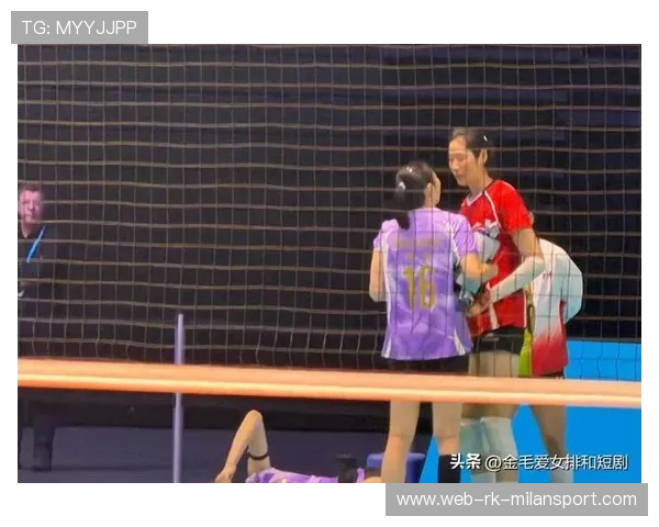 天津女排在训练中加强小球串联，提升整体防守密度